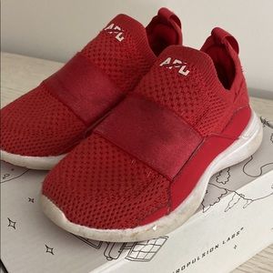 Toddler red APL sneaker